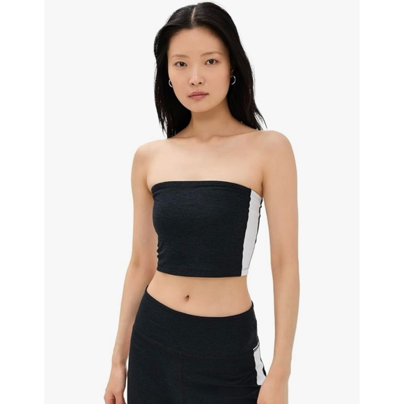 Beyond Yoga Tops - BEYOND YOGA SPACE DYE LINE-UP STRAPLESS CROP TOP (DARKEST NIGHT/CLOUD WHITE)